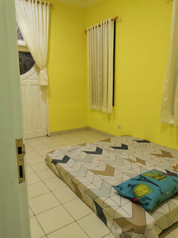 Villa Wubao Kota Bunga 3 Kamar Harga Budget Cinengangirang Eksteriør bilde